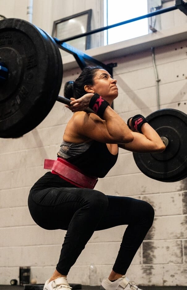 CrossFit woman barbell
